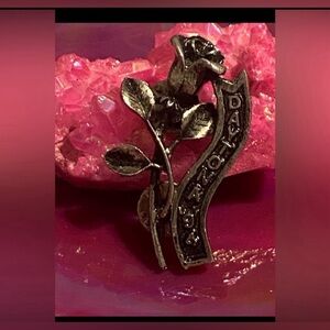 Costume Daytona 94 Rose Flower Pin #7729